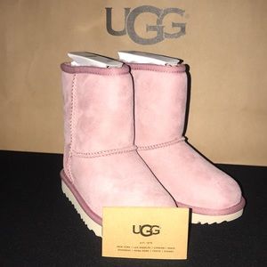 powder pink uggs